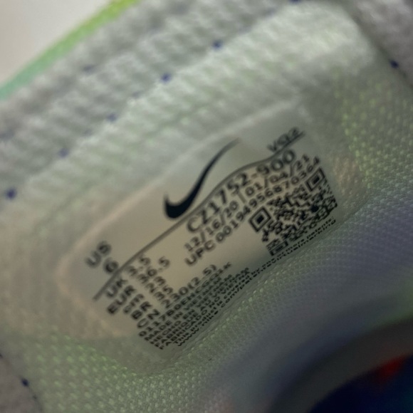 Nike Court Legacy Slip On Shoes - Picture 13 of 14